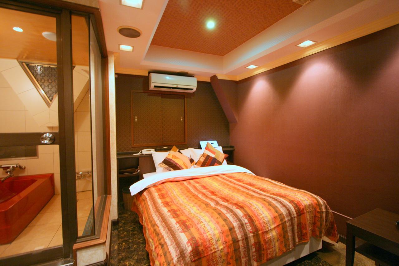 Hotel Celavie Osakajokitazume (Adults Only) מראה חיצוני תמונה
