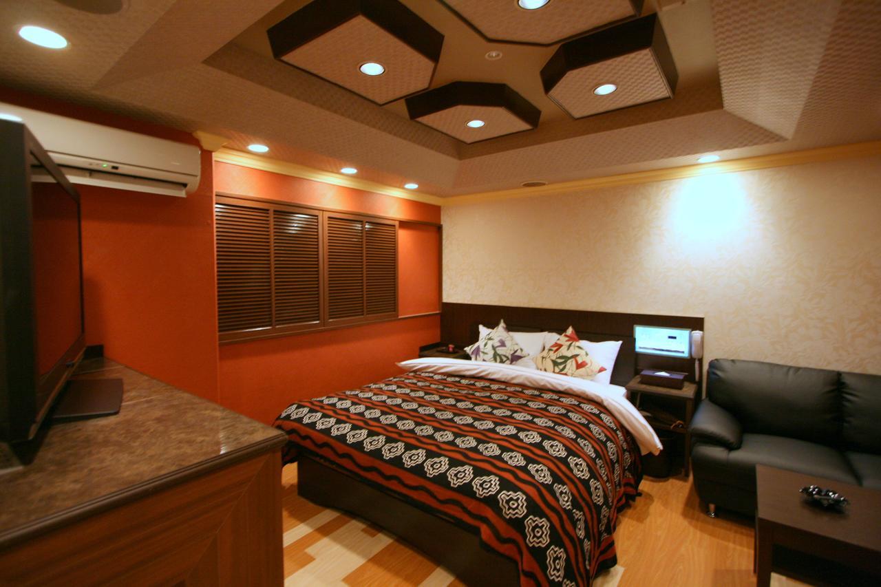 Hotel Celavie Osakajokitazume (Adults Only) מראה חיצוני תמונה